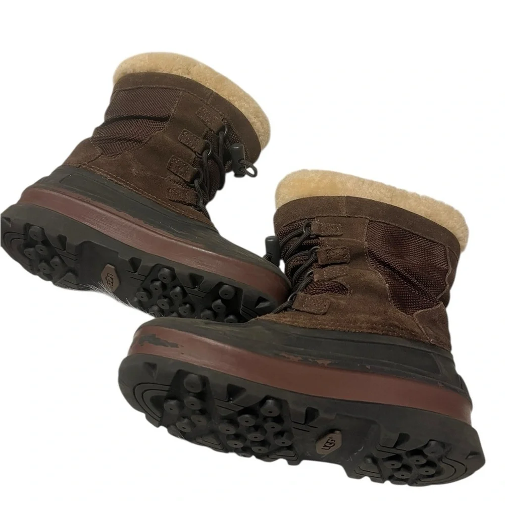 Ugg Australia Bobby Winter Snow boots for youth/kids size 3